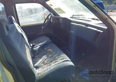 1992 Chevrolet Gmt-400 K1500 z USA, uszkodzony, nr VIN 1GCEK14Z5NE118070